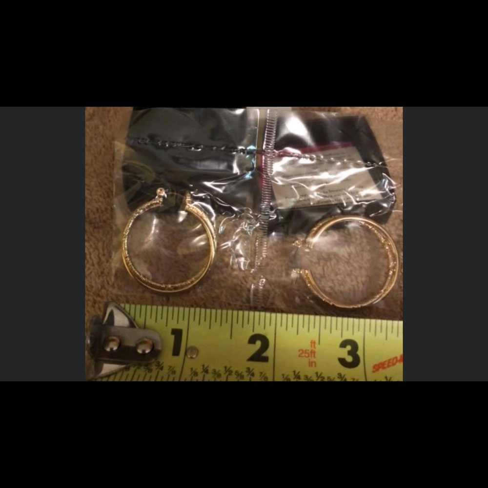 Gold tone hoop earrings